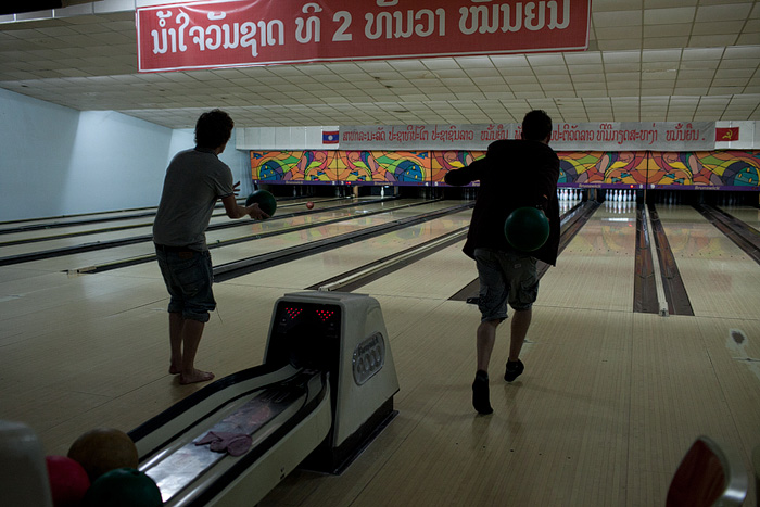 Lao Bowling Center