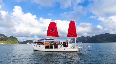 Amazing Sails Explorer Private Cruise Halong Bay