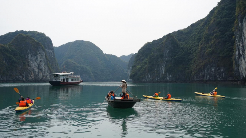 Go Kayaking In Lan Ha Bay