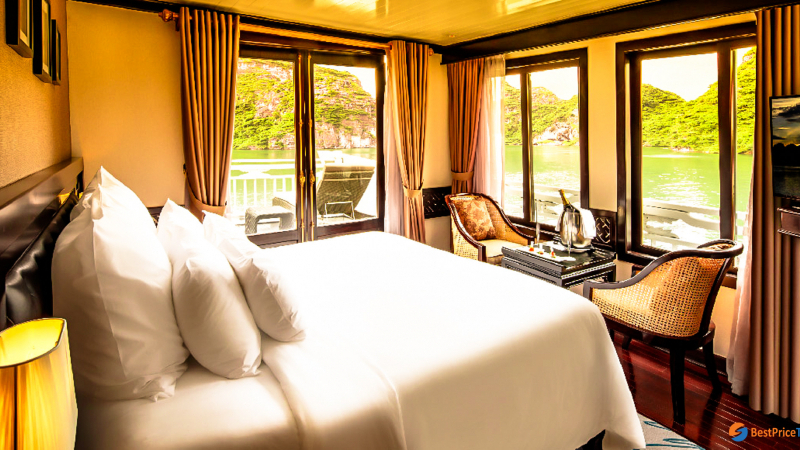 Paradise Luxury Terrace Suite Halong Bay