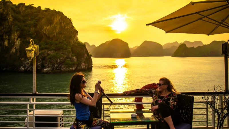 Guests take photos among stunning Halong