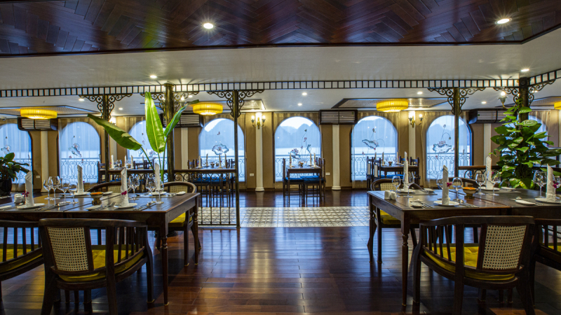 Indochine Cruise Restaurant Overview