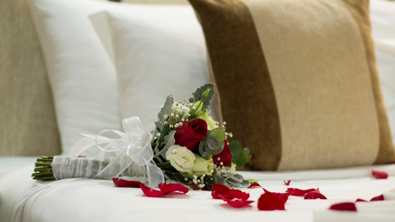 King Terrace Suite Honeymoon Flowers