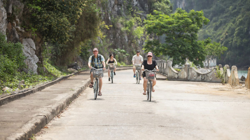 Cycling around Viet Hai, Cat Ba Island