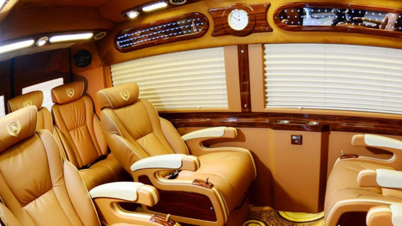 Luxury Shuttle Bus