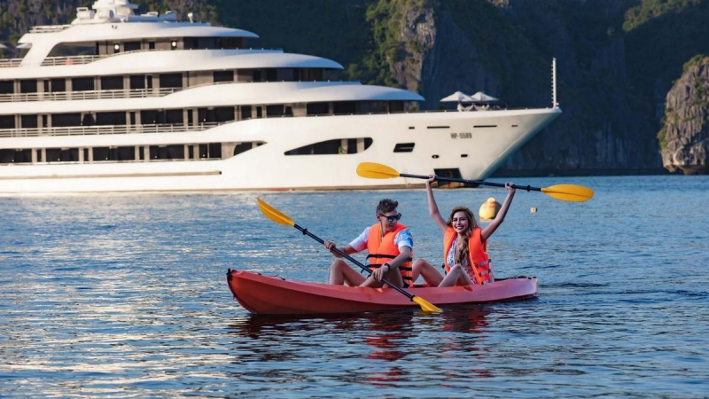 Scarlet Pearl Cruise Kayaking