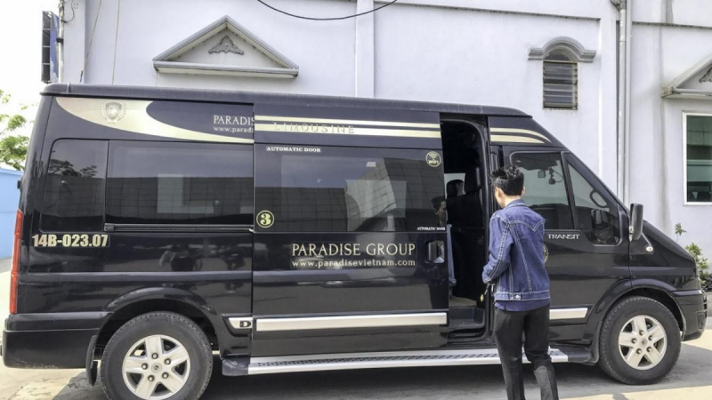 Luxury bus transfer of Paradise Group