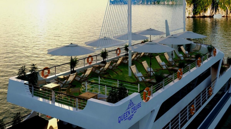 Queen Luxury Cruise Sundeck