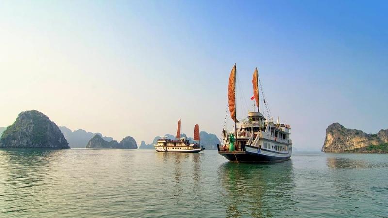 Dragon Pearl Junk Sails In Bai Tu Long