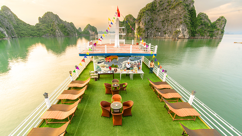 Comfortable Sundeck with Halong Bay view