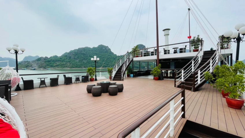 Airy Top Deck for immerse yourself in Halong Bay scenery
