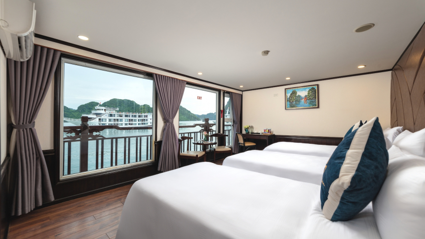 Luxury Triple Cabin with whole panorama on Halong mid-range cruise