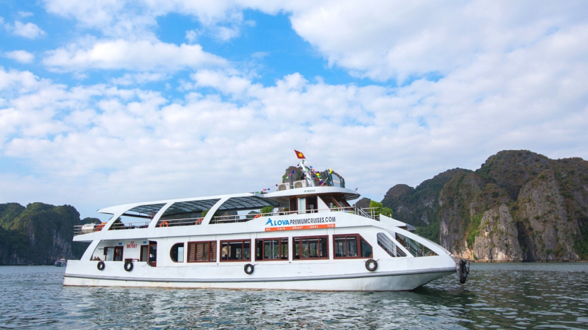Alova Premium Halong Bay Day Cruise