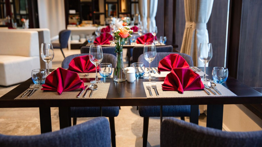 Exquisite Restaurant Set Table