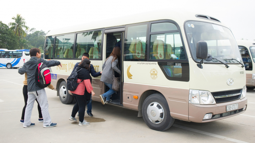 Shuttle bus transfer from Hanoi