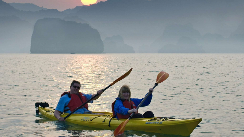 Enjoy Kayaking With Family To Admire The Majestic Of Halong Bay