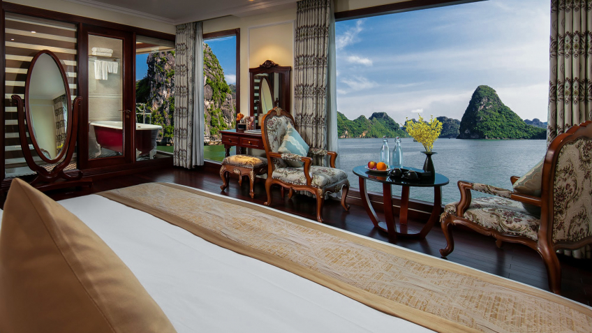 Enjoy the best Halong view