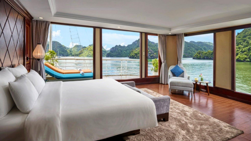 Suite Jacuzzy With Full Of Lan Ha Bay Panorama