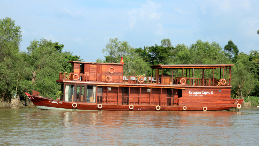 Dragon Eyes Cruise Mekong River
