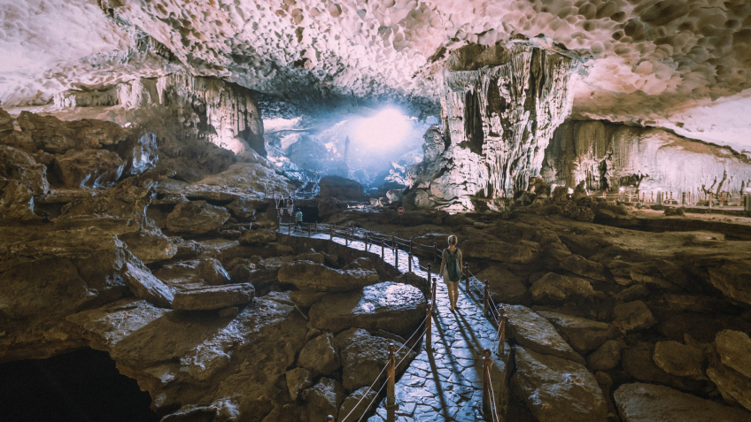 Visit Sung Sot Cave