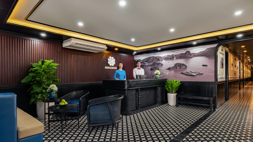 Welcoming Reception Lounge