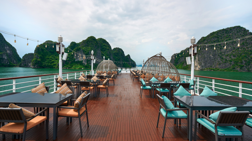 Grand Sundeck for Halong Bay Sightseeing