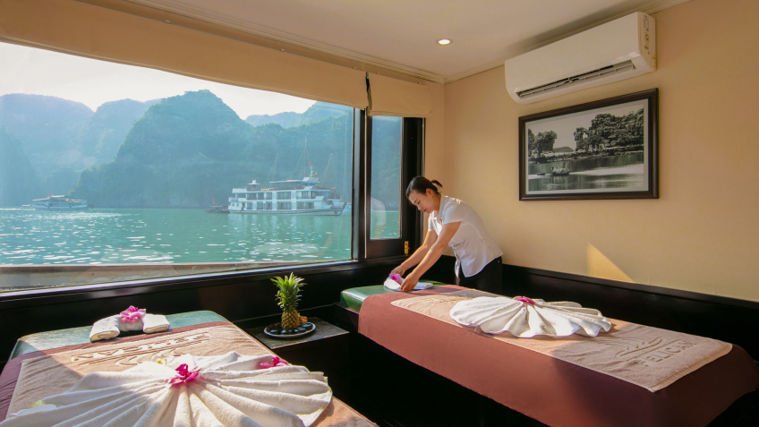 Warm spa corner overlooking Ha Long Bay