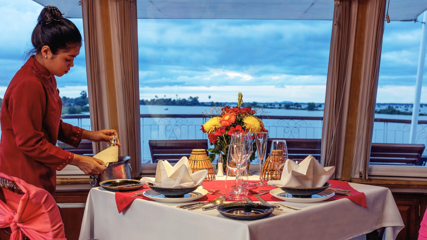 High Class Dining Experience With Majestic Mekong River View