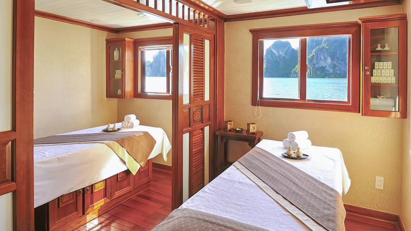 Le Parfum Spa on Small Boat