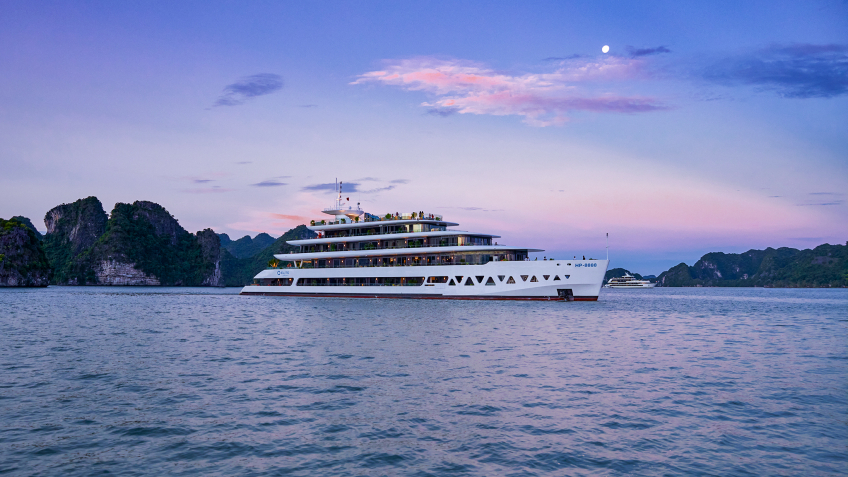 The Cruise In Lan Ha Bay