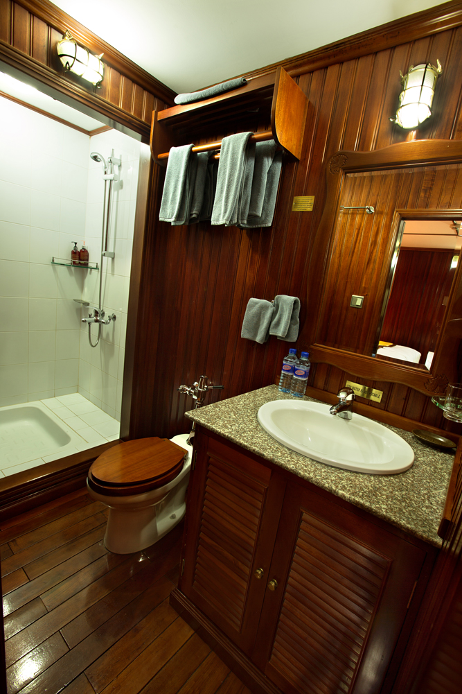 Pandaw Halong Cruise Bathroom