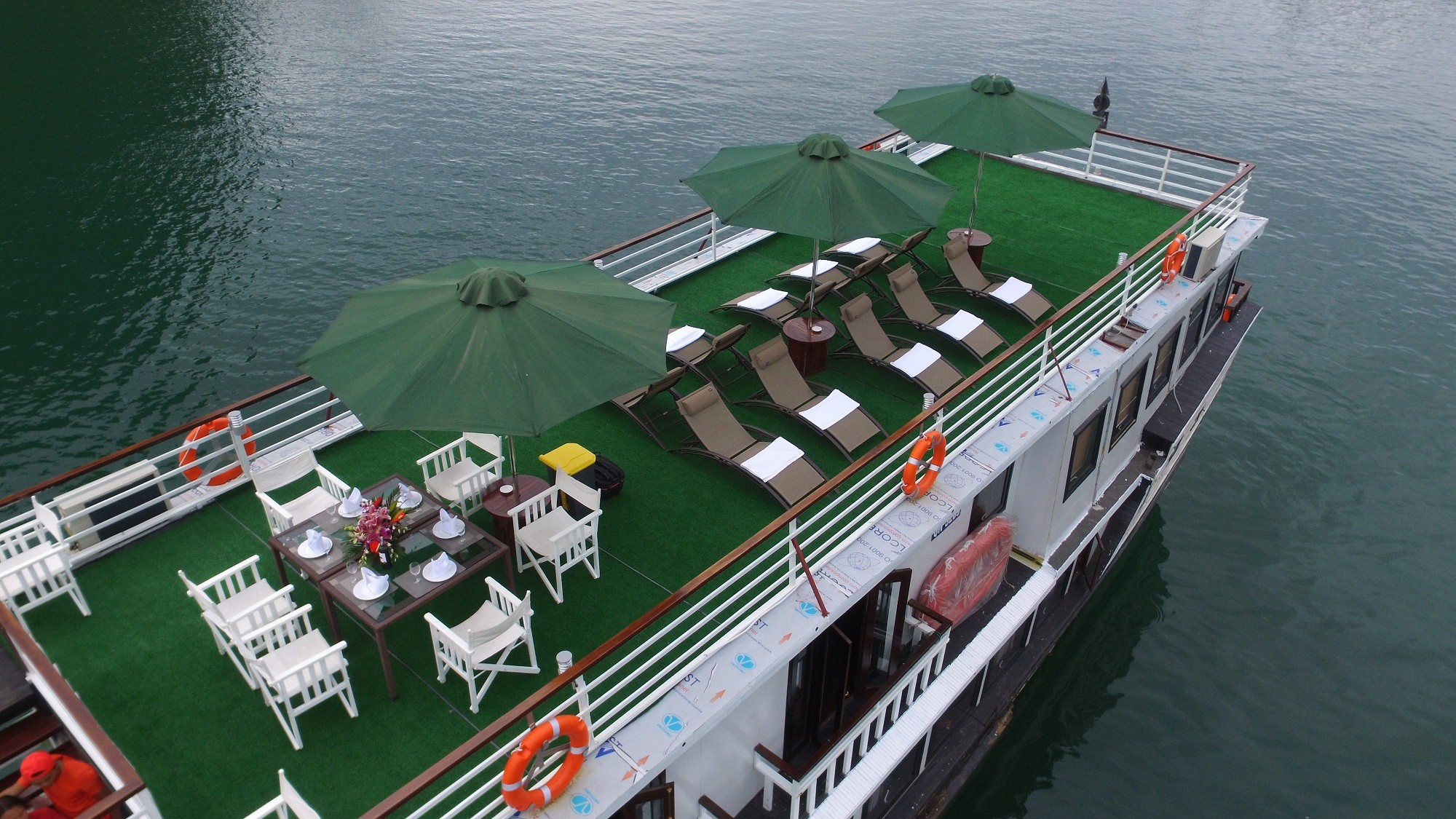 Legend White Dolphin Cruise terrace