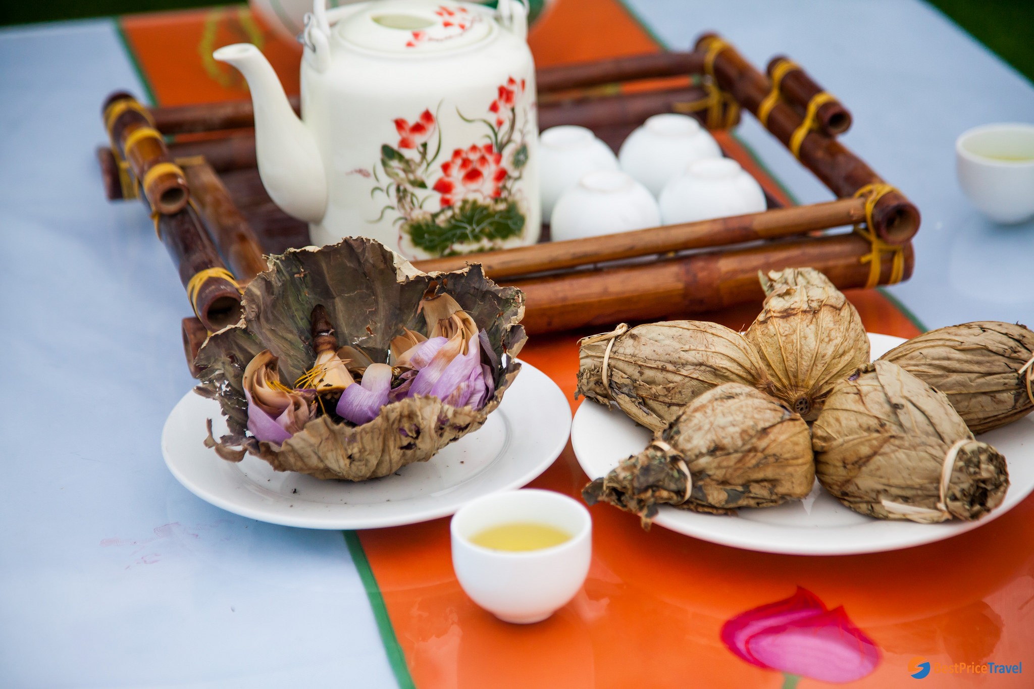 Vietnam's traditional lotus tea