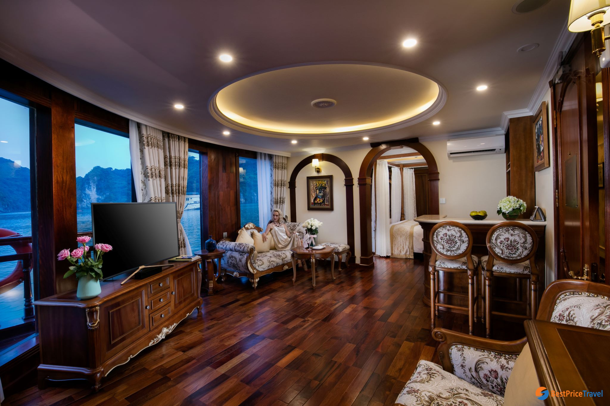 Royal Suite Overview
