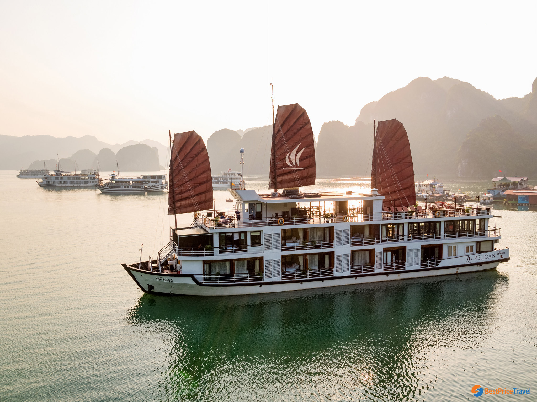 Join Halong itinerary with Pelican mid-range cruise