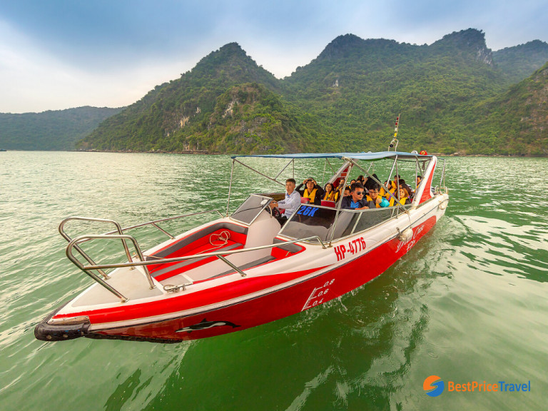 Sena Cruise's tender Halong Bay