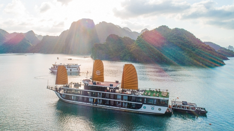 Peony Cruise - best 4* cruise in Halong Bay