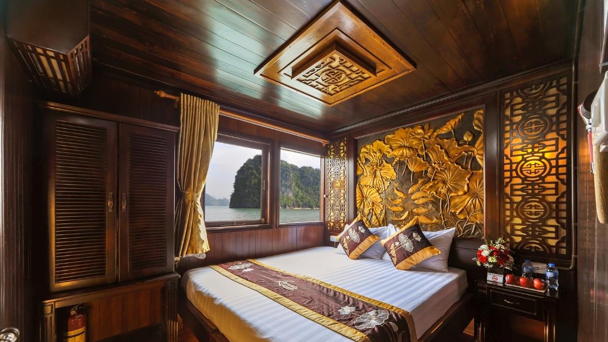 Deluxe Double Suite with wooden decor