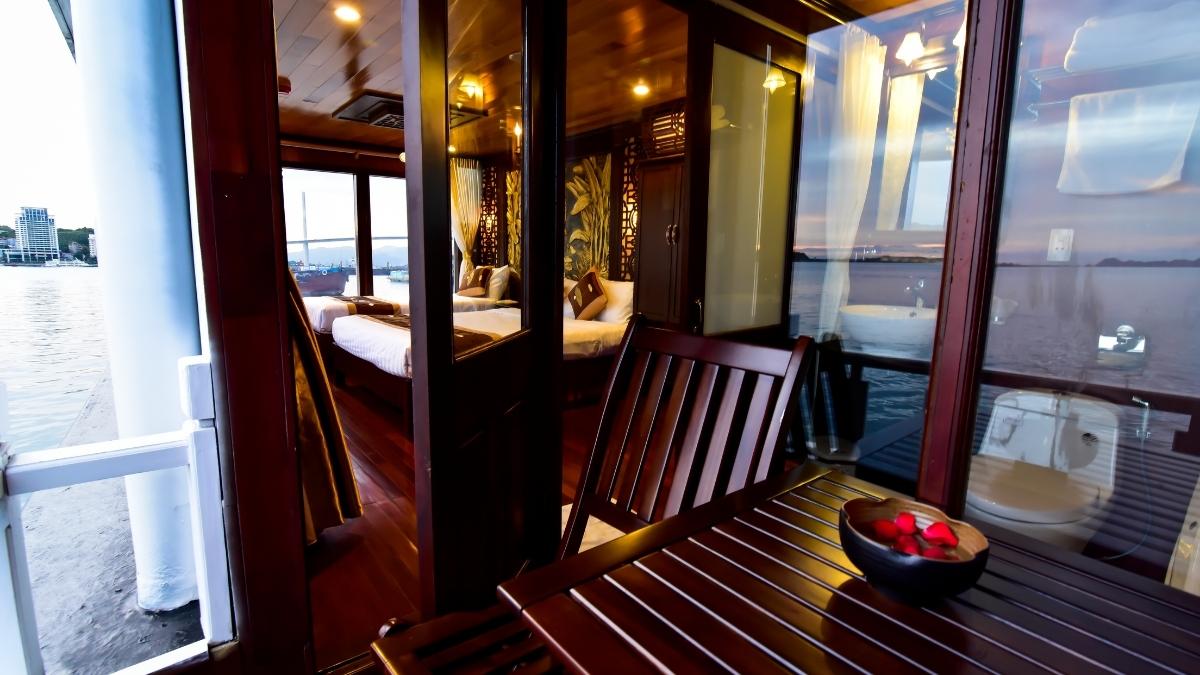 Renea Cruise Suite Private Balcony