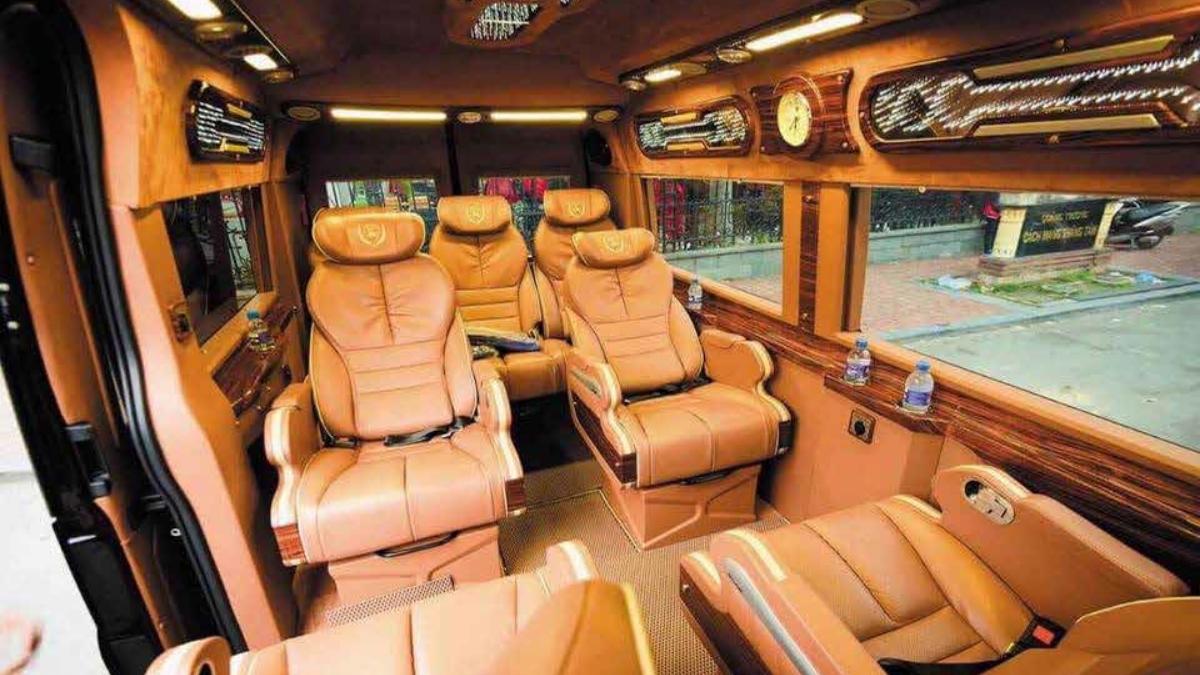 Paradise Luxury Limousine