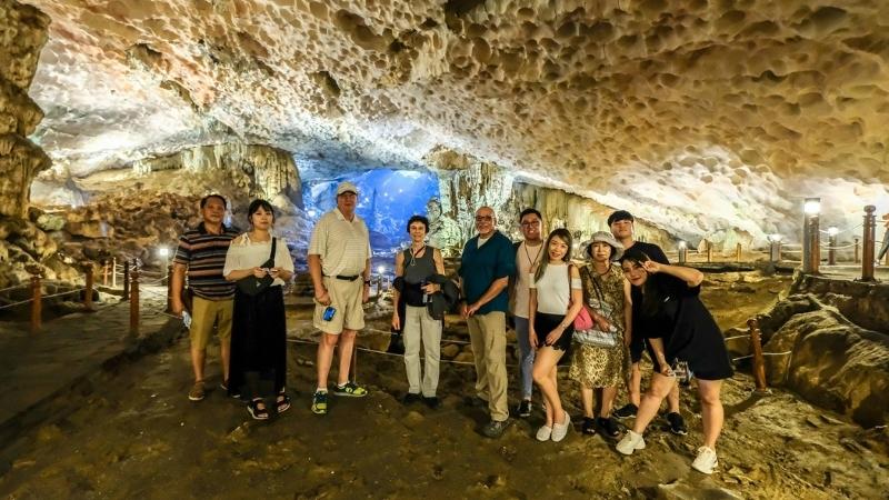 Visit Surprising Cave