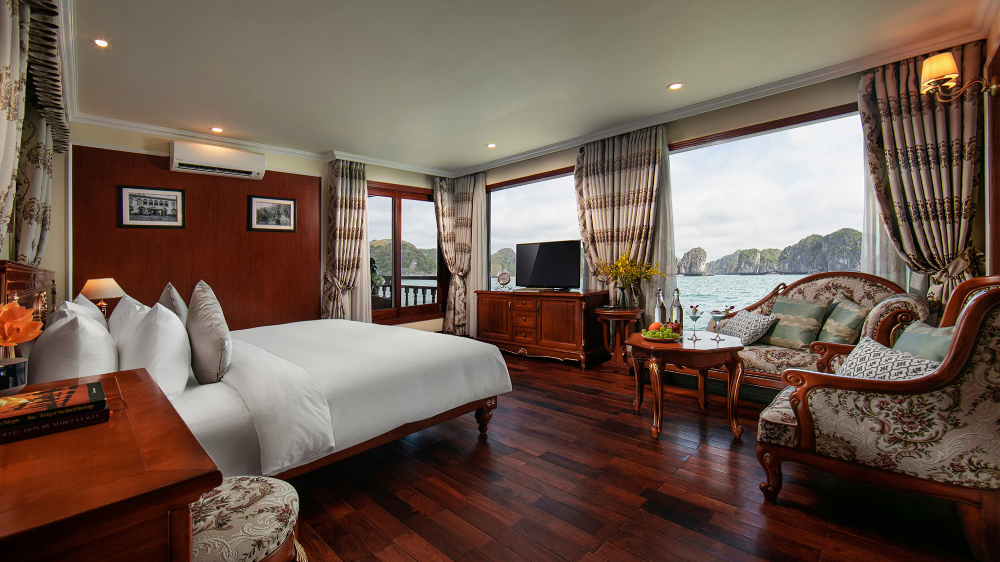 Vung Tau Suite with million-view balcony