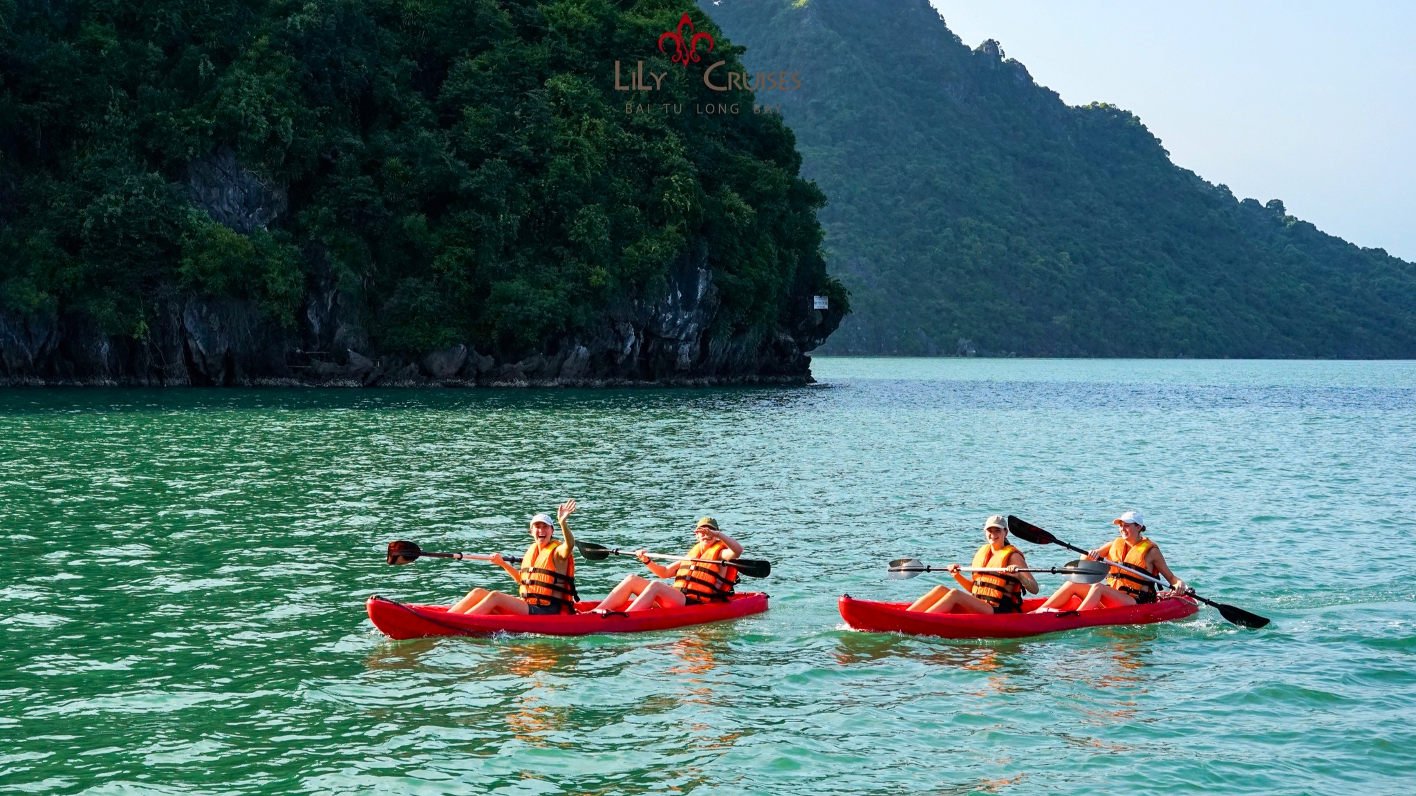 Kayak In Pristine Bai Tu Long Bay