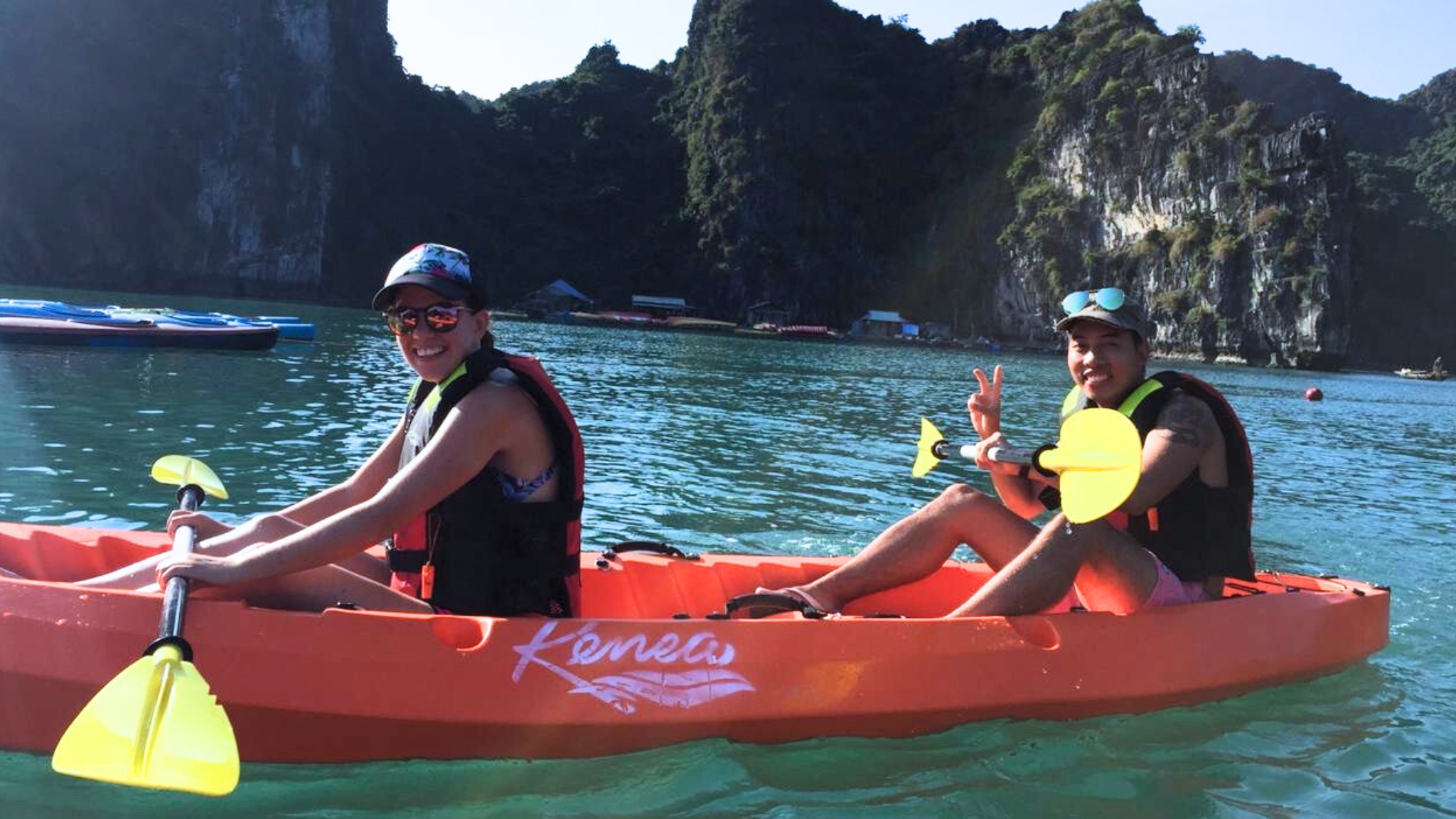Challenge kayaking on Bai Tu Long green water