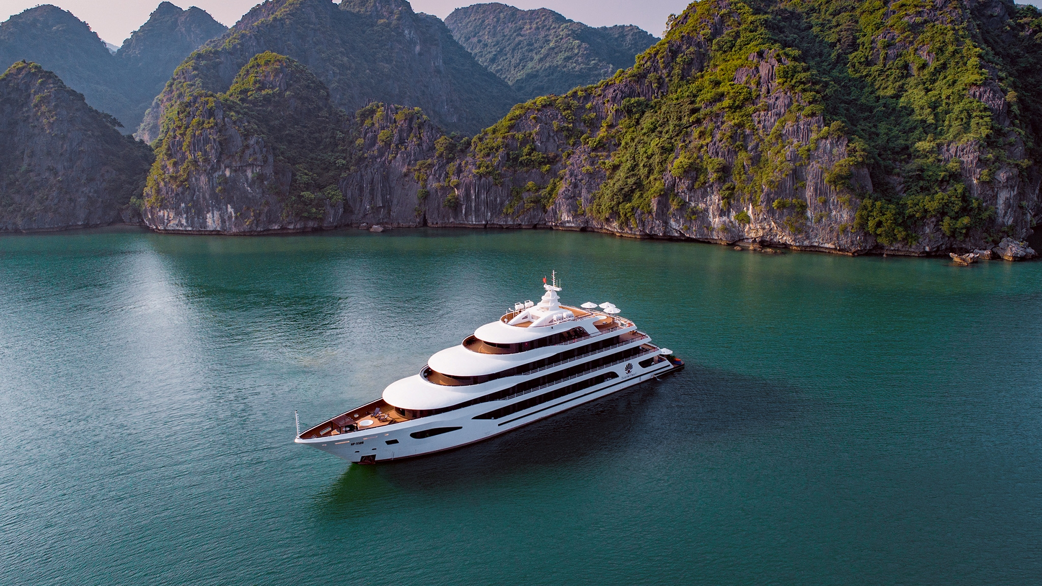 halong bay cruise price in inr