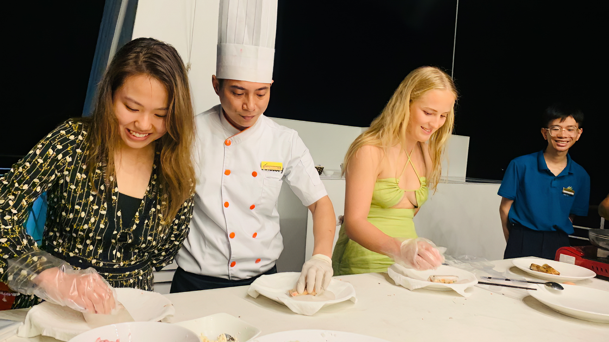 Try cooking skill making fresh spring roll