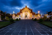 Wat Benchamabophit at night