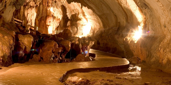 Tham Chang Caves