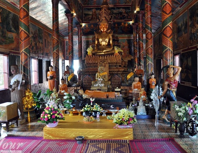 Centre Altar of Wat Phnom