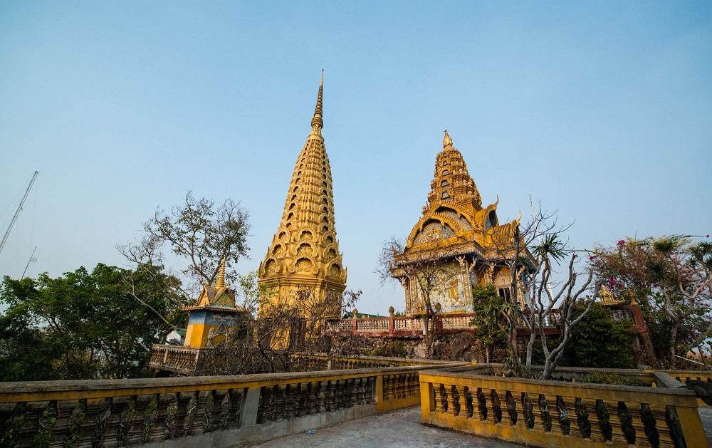 Temple of Phnom Sampeau